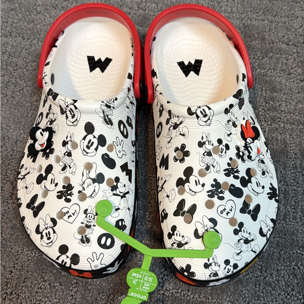 NEW Crocs Mickey Off Court Clog
